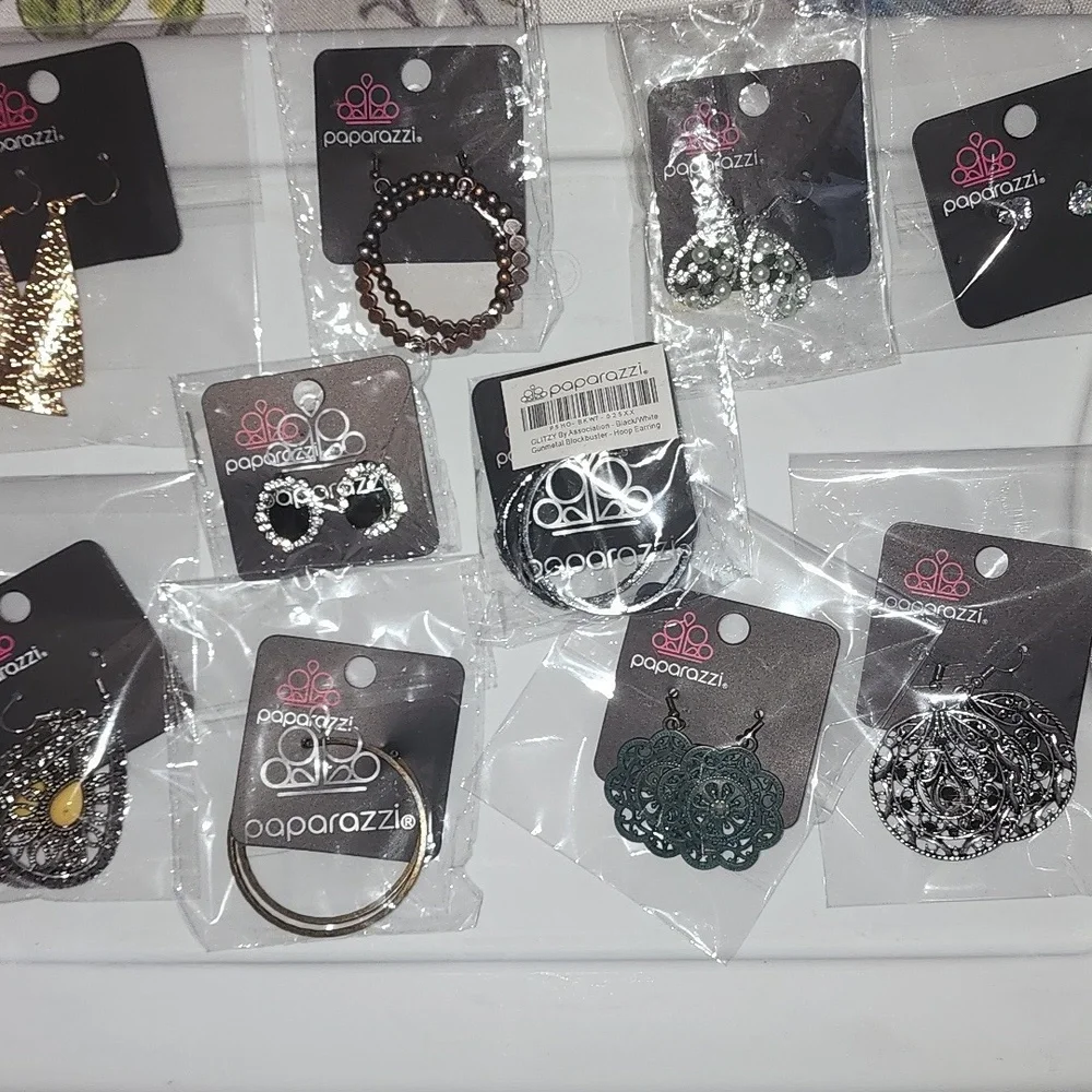 NWT PAPARAZZI JEWELRY - 10 Piece Earrings Set